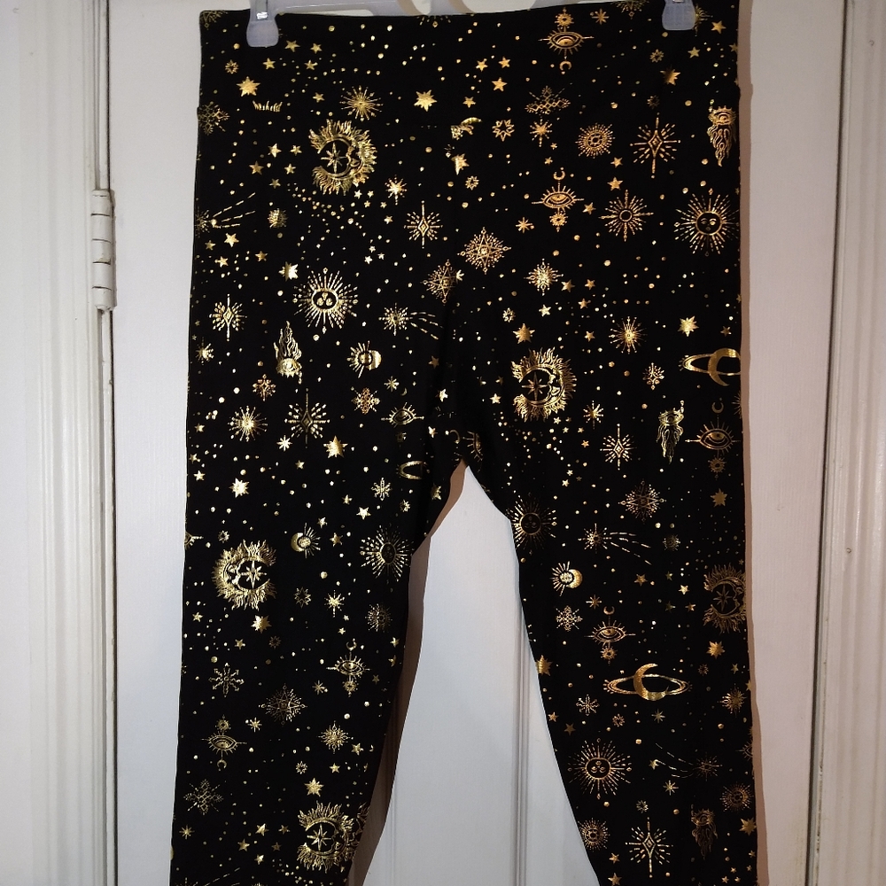 Brand New Capri Leggings SizeXXL NoBoundaires